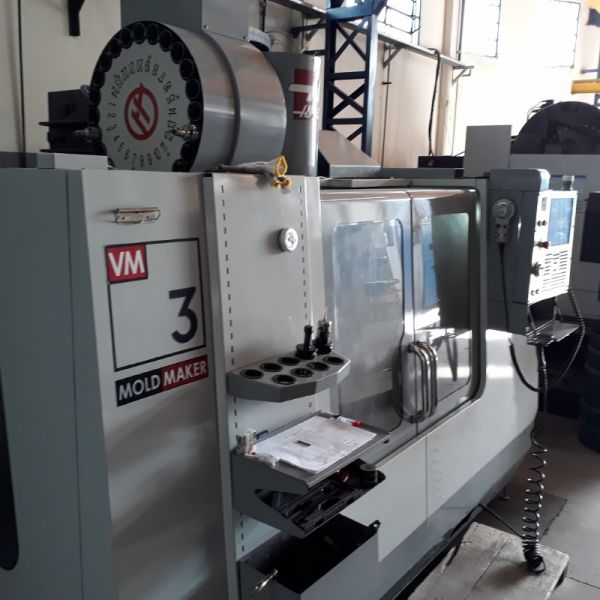 Centro de Usinagem Vertical HAAS VM-3