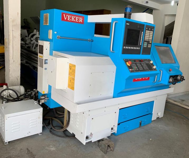 Torno CNC VEKER LVK-175