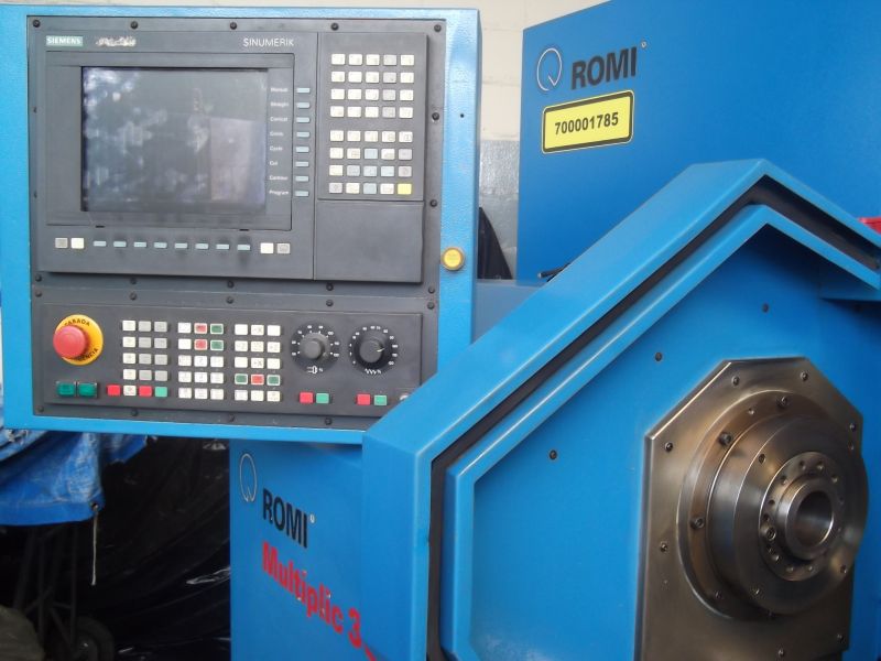 Torno CNC ROMI MULTIPLIC 35D