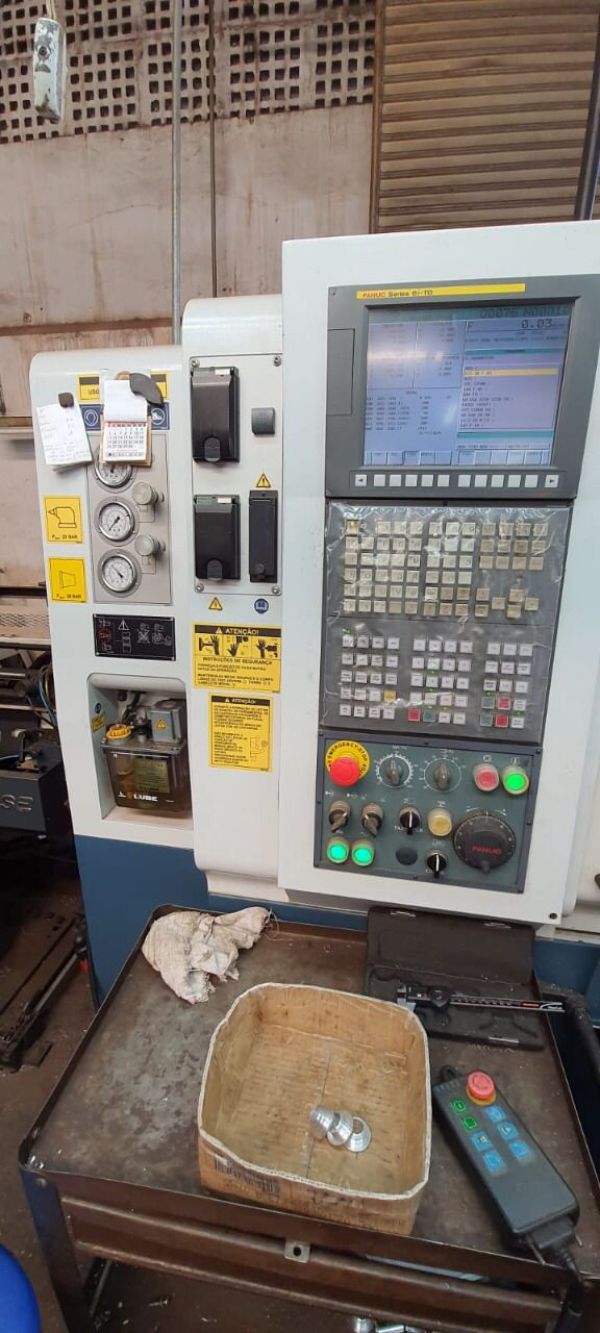 Torno CNC ROMI GL240M 