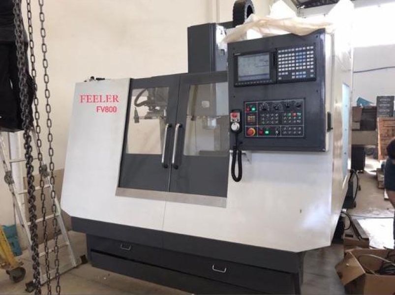 Centro de Usinagem Vertical FEELER FV800