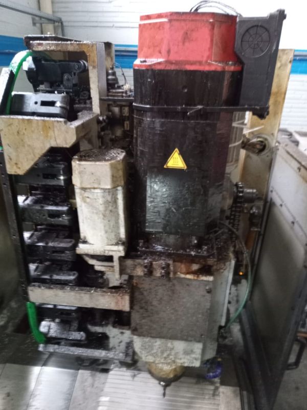 Centro de Usinagem Vertical Duplo Pallet HYUNDAI KV-25P