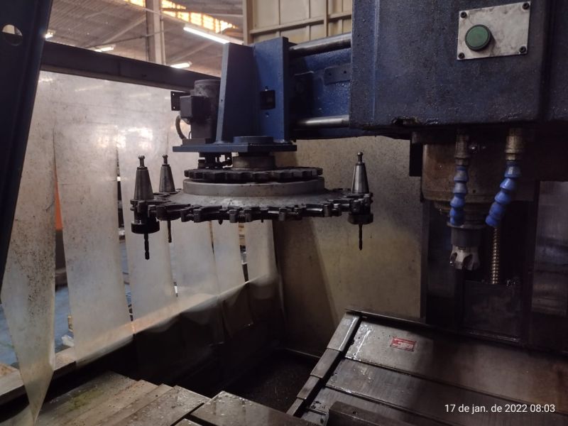 Centro de Usinagem Vertical FEELER FV800