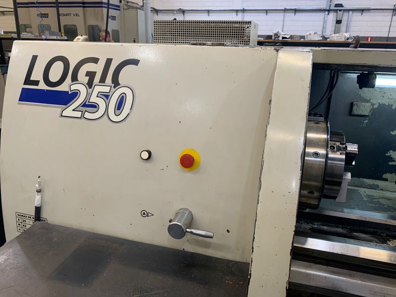 Torno CNC NARDINI DIPLOMAT LOGIC 250