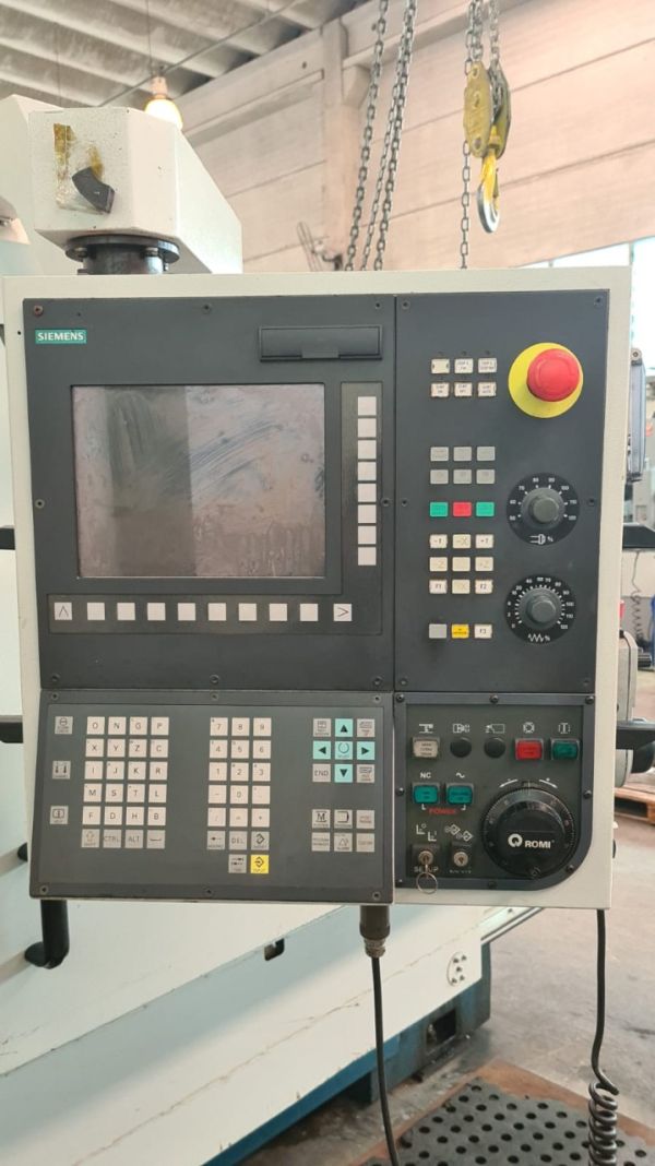 Torno CNC ROMI CENTUR 50