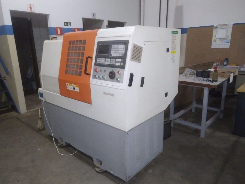 Torno CNC HEADMAN CK6130