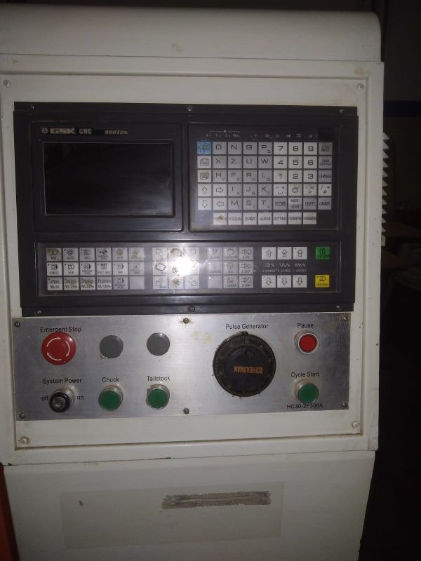 Torno CNC HEADMAN CK6130