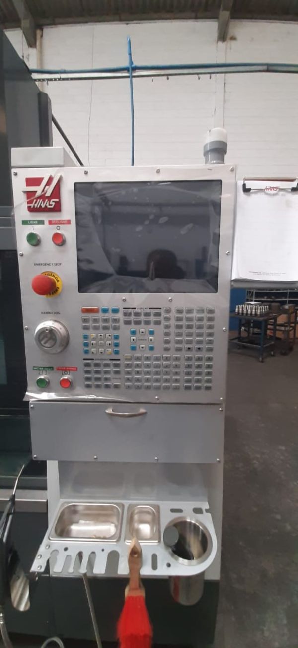 Centro de Usinagem Vertical HAAS VF-2-SE