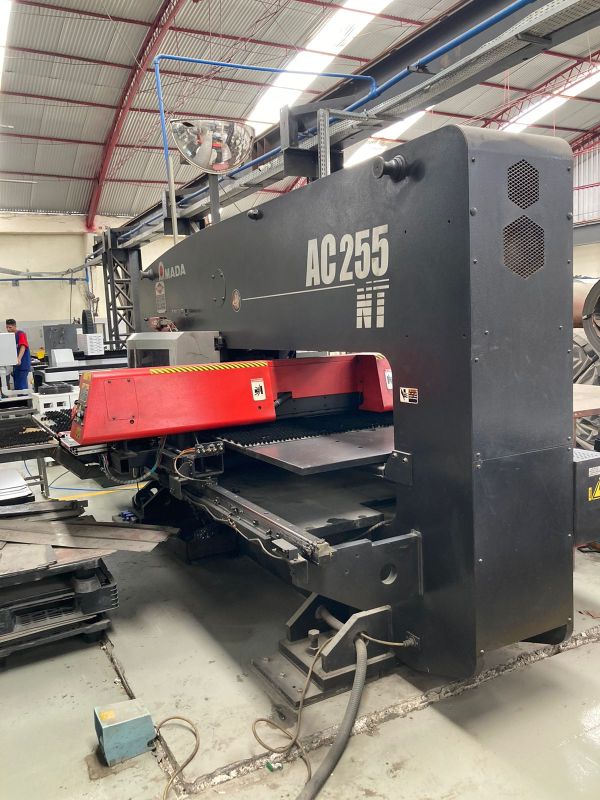 Puncionadeira CNC AMADA AC-255NT