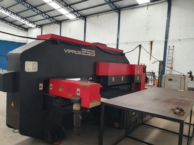 Puncionadeira CNC AMADA VIPROS 255