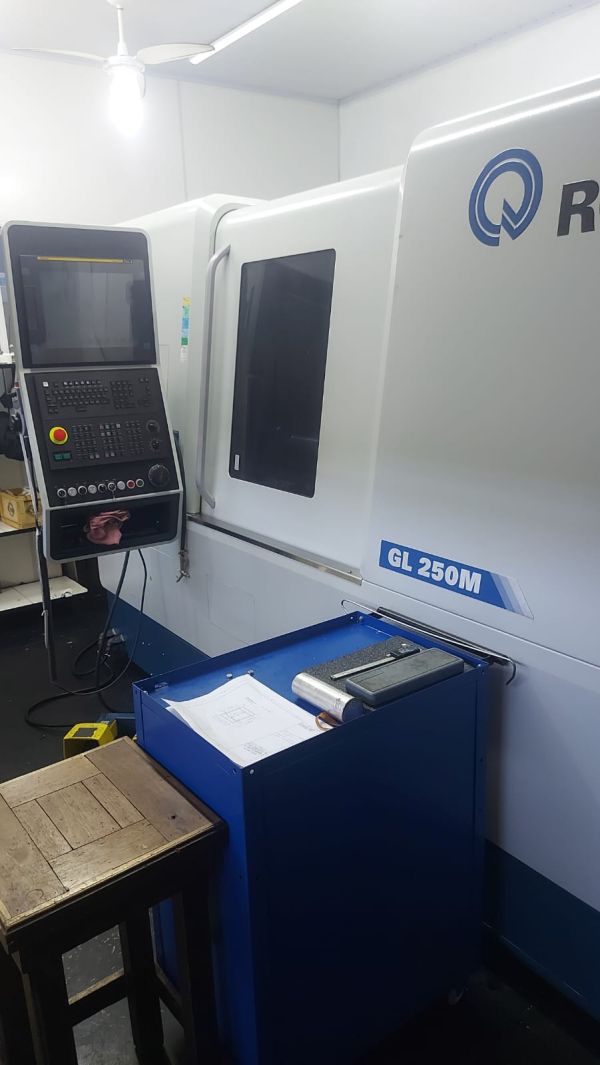 Torno CNC ROMI GL250M 