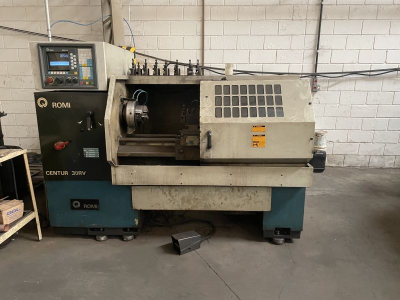 Torno CNC ROMI CENTUR 30RV