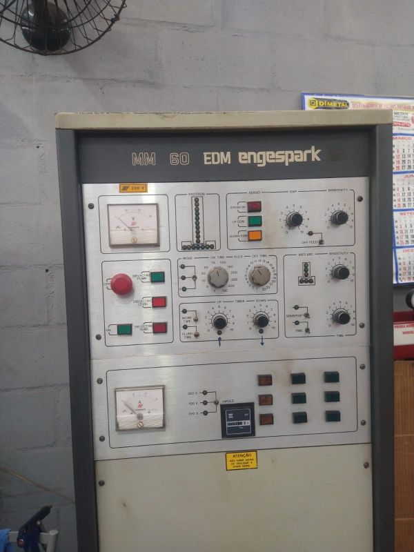Eletroerosão por Penetração ENGESPARK 400MX