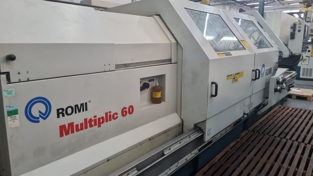 Torno CNC ROMI MULTIPLIC 60