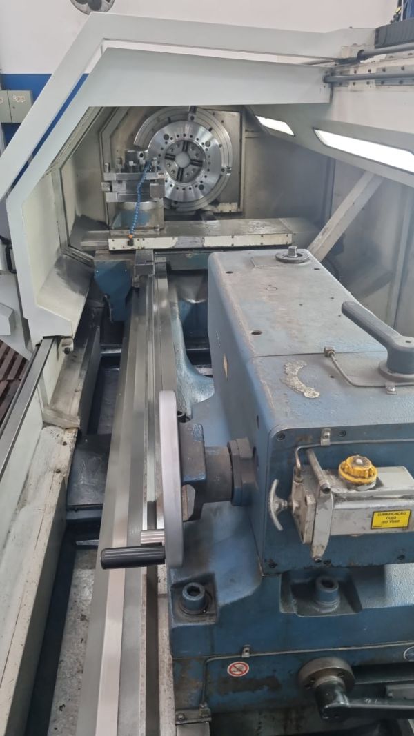 Torno CNC ROMI MULTIPLIC 60