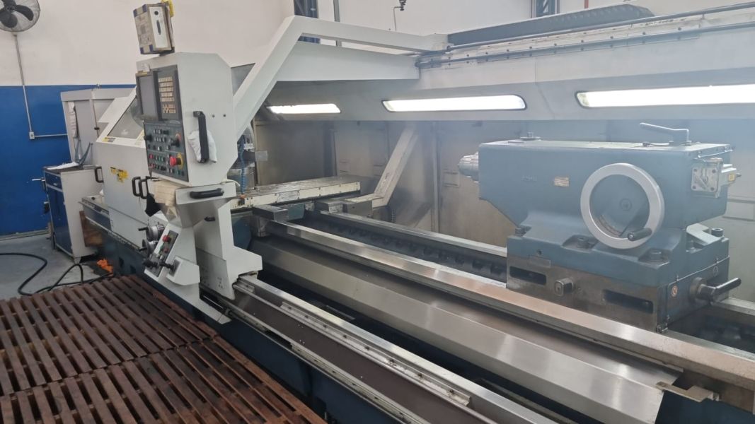 Torno CNC ROMI MULTIPLIC 60