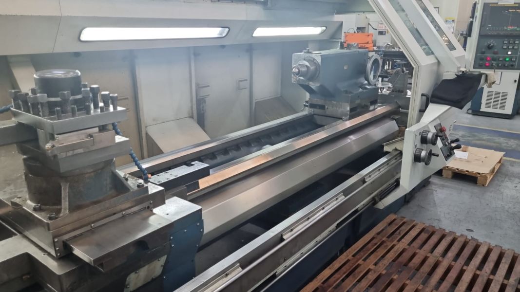 Torno CNC ROMI MULTIPLIC 60