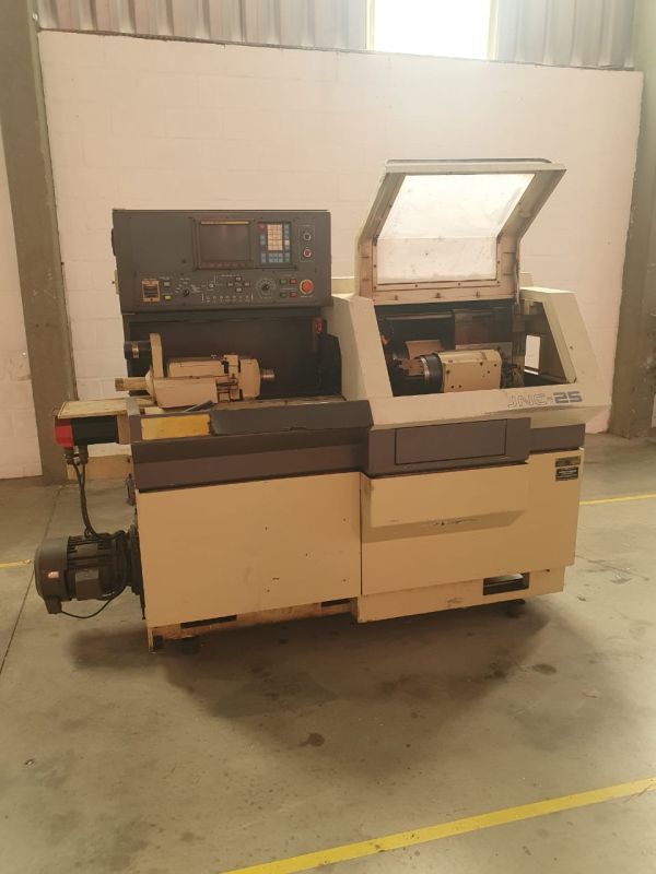 Torno CNC STAR JNC-25 (Tipo Suíço)