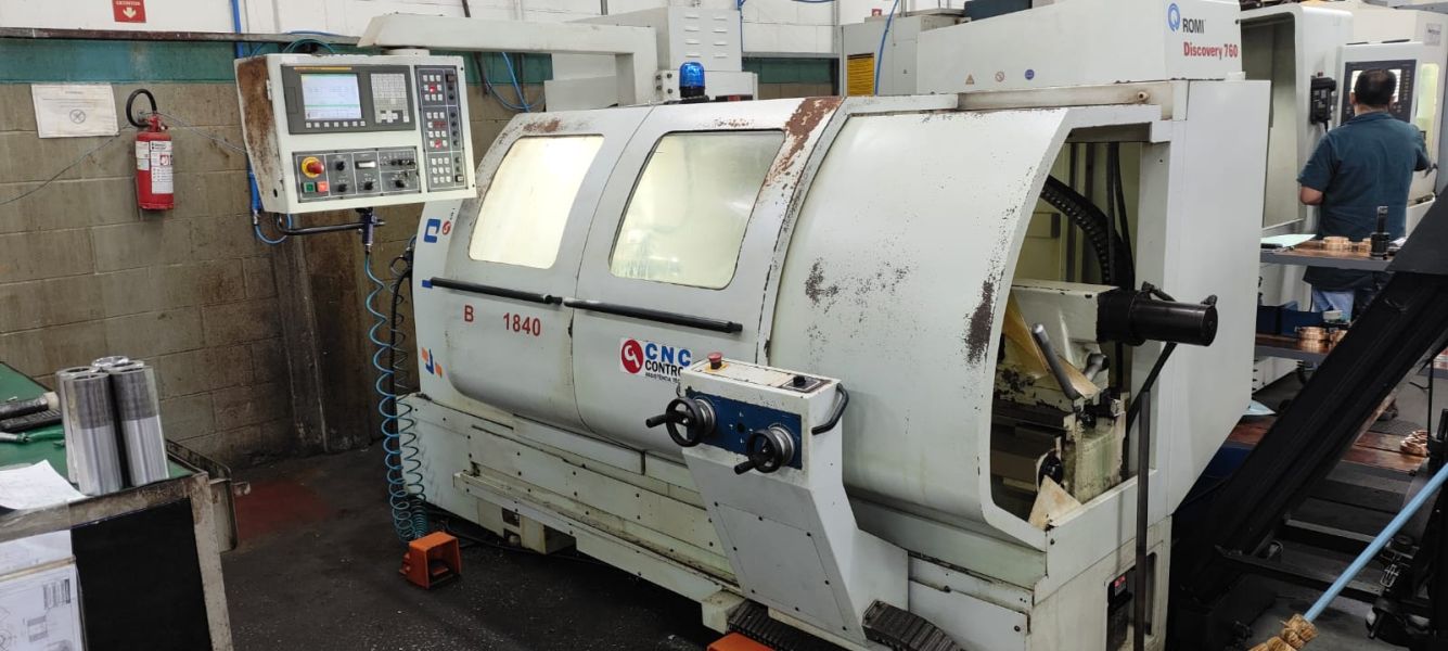 Torno CNC SINITRON BNC 1840