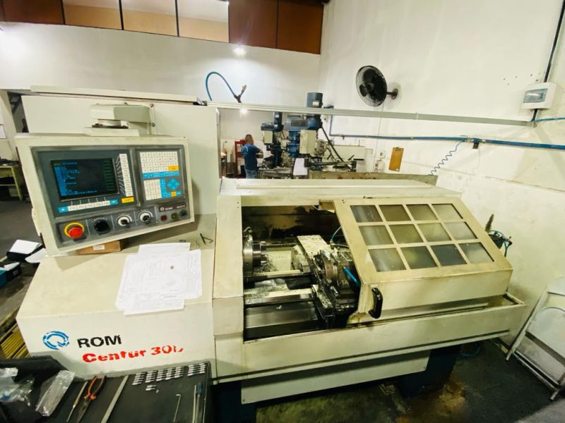 Torno CNC ROMI CENTUR 30D