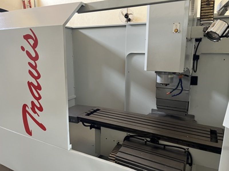 Fresadora CNC TRAVIS M1000