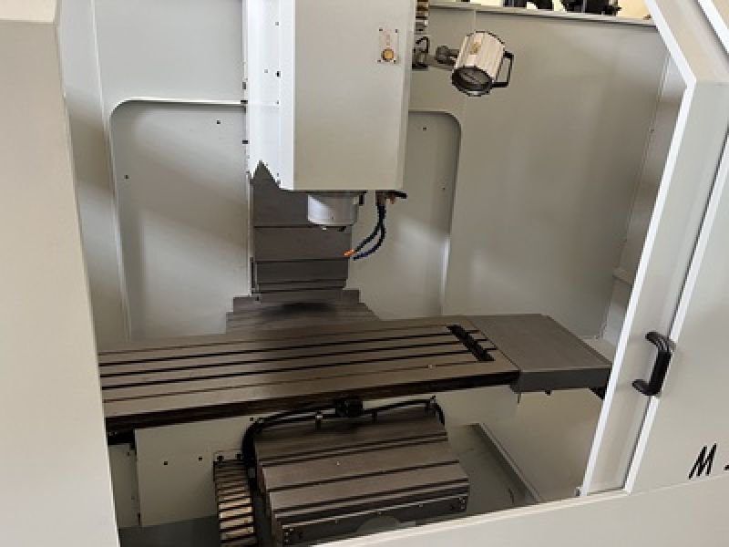 Fresadora CNC TRAVIS M1000