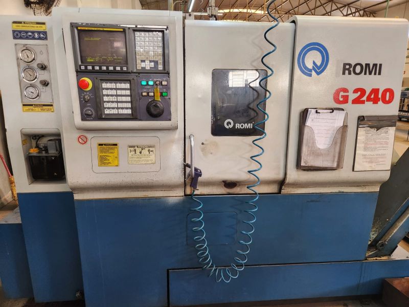 Torno CNC ROMI G240