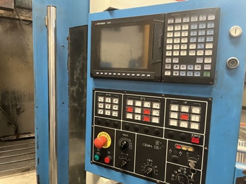 Centro de Usinagem Vertical VEKER MVK1000C