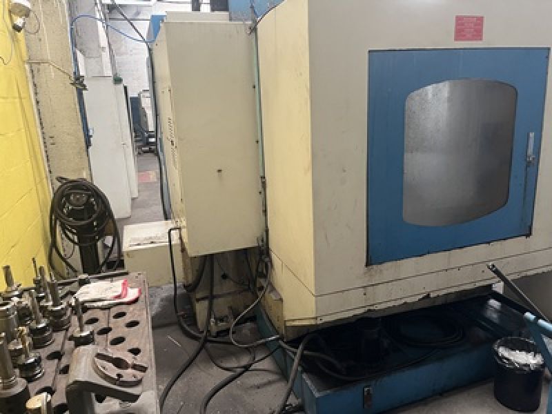 Centro de Usinagem Vertical VEKER MVK1000C