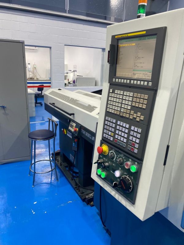 Torno CNC ROMI GL170G