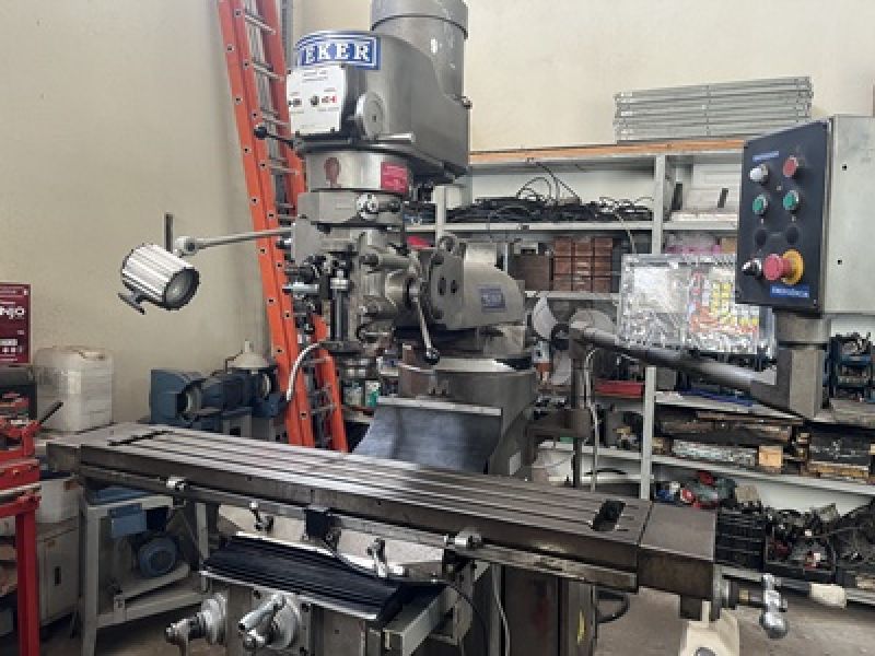 Fresadora Ferramenteira VEKER VK406VP