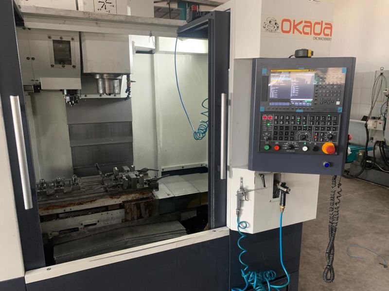 Centro de Usinagem Vertical OKADA VDSL-850