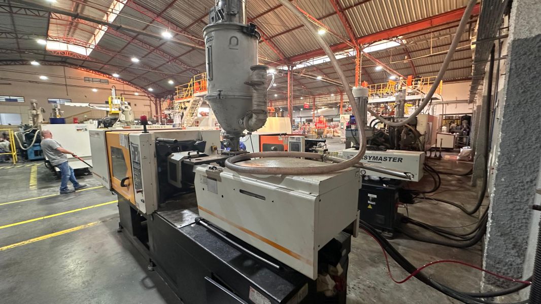 INJETORA PLÁSTICA CHEN HSONG JM138-AI