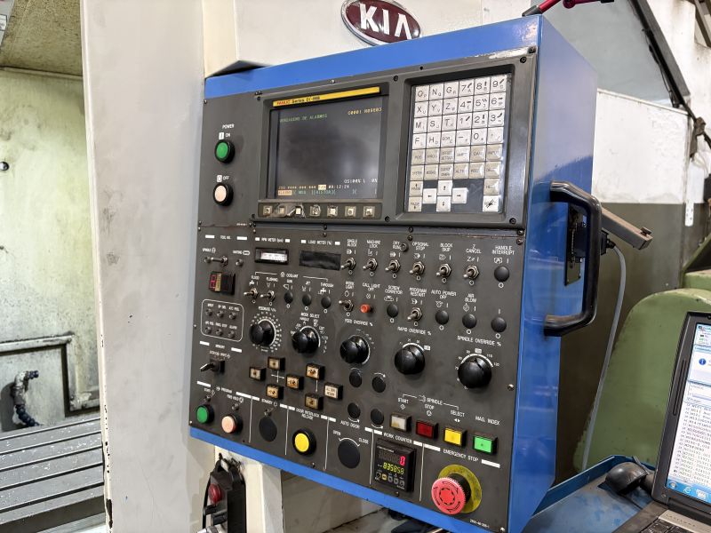 Centro de Usinagem Vertical HYUNDAI-KIA VX500