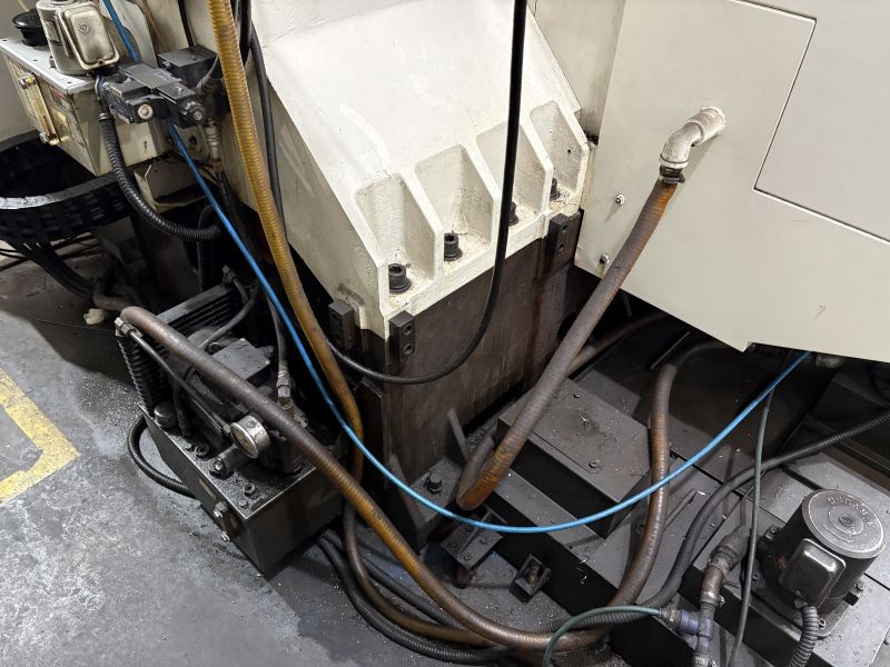 Centro de Usinagem Vertical HYUNDAI-KIA VX500