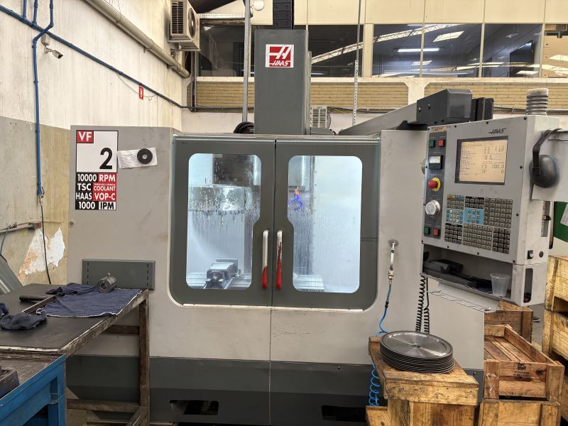 Centro de Usinagem Vertical Haas VF-2