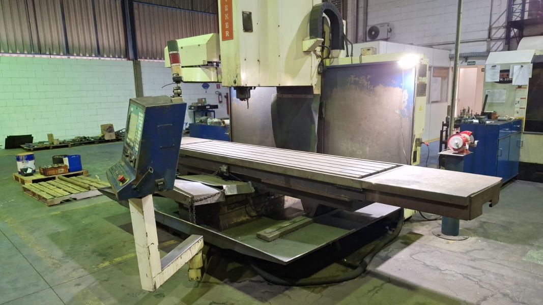 Fresadora CNC VEKER MVK-2500