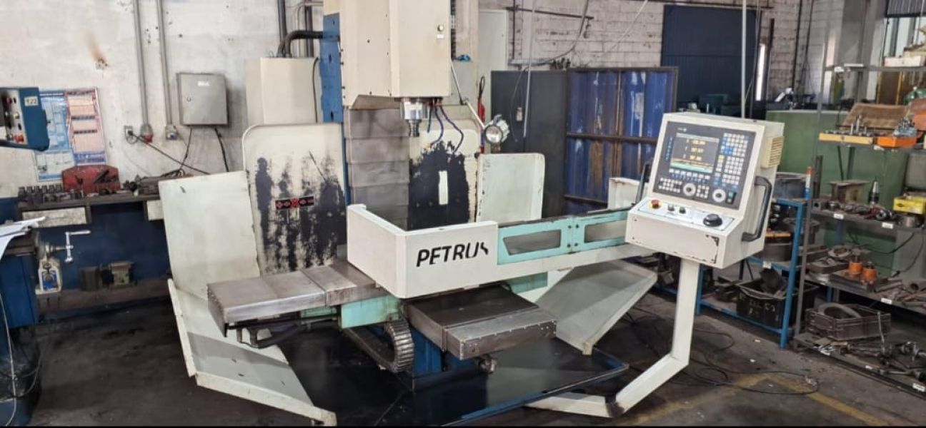 Fresadora CNC PETRUS 50100