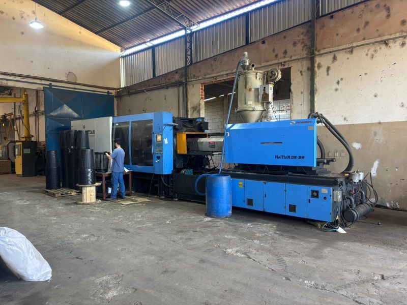 Injetora de Plástico HAITIAN HTF780X