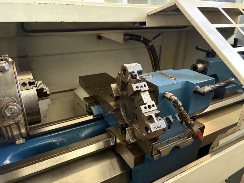 Torno CNC ROMI CENTUR 30D