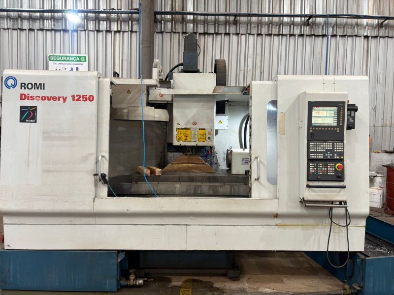 Centro de Usinagem Vertical ROMI DISCOVERY 1250
