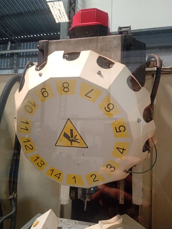 Centro de Usinagem/Furação FANUC ROBODRILL CX‑T14 FL