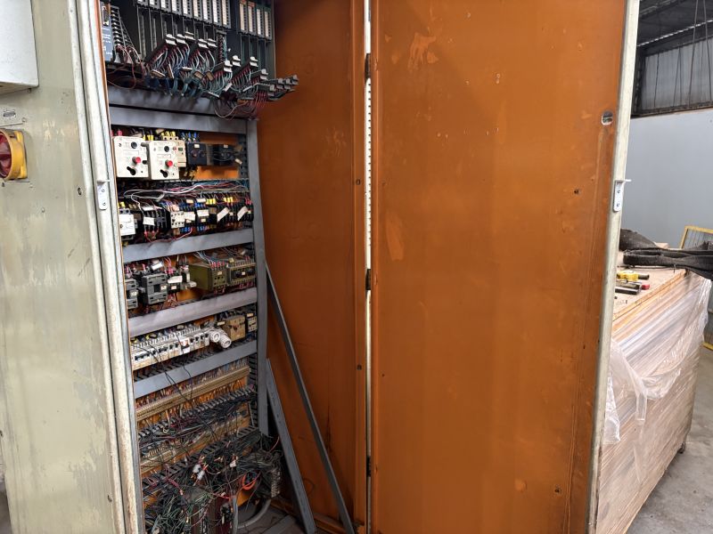 Retífica Cilíndrica Universal BLOHM RB 152 A