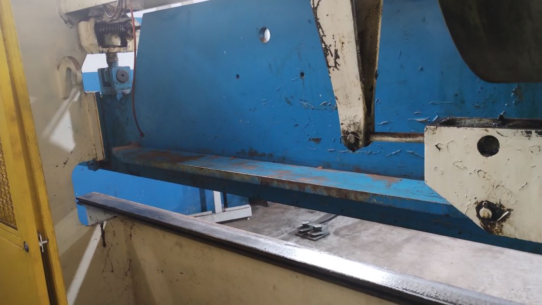 Dobradeira NEWTON PDM 30/40 – 3050 X 3MM