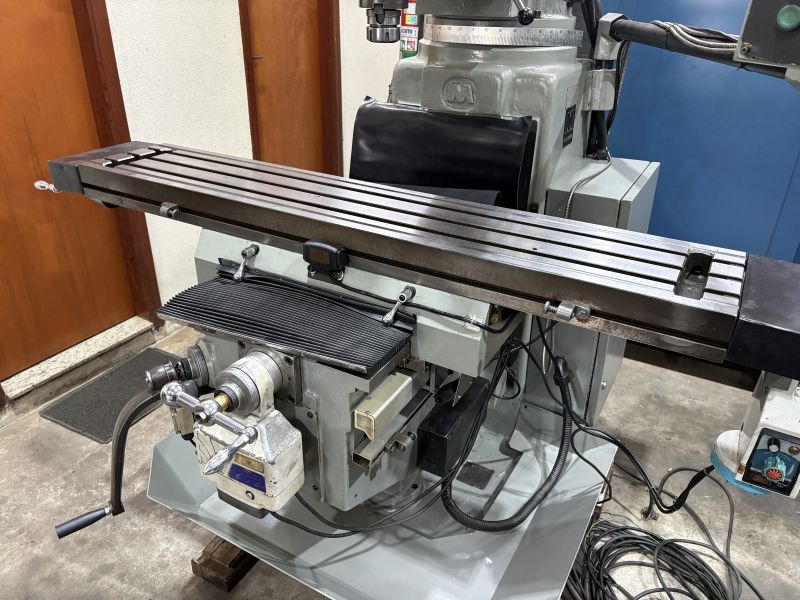 Fresadora Ferramenteira VEKER VK430I