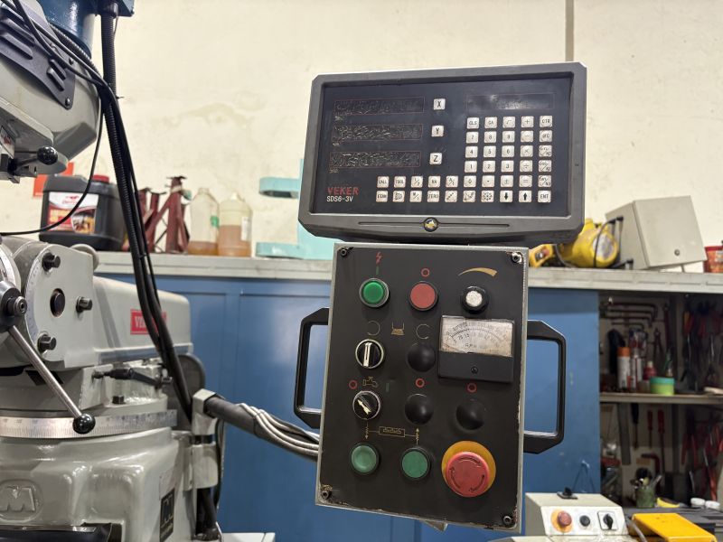 Fresadora Ferramenteira VEKER VK430I