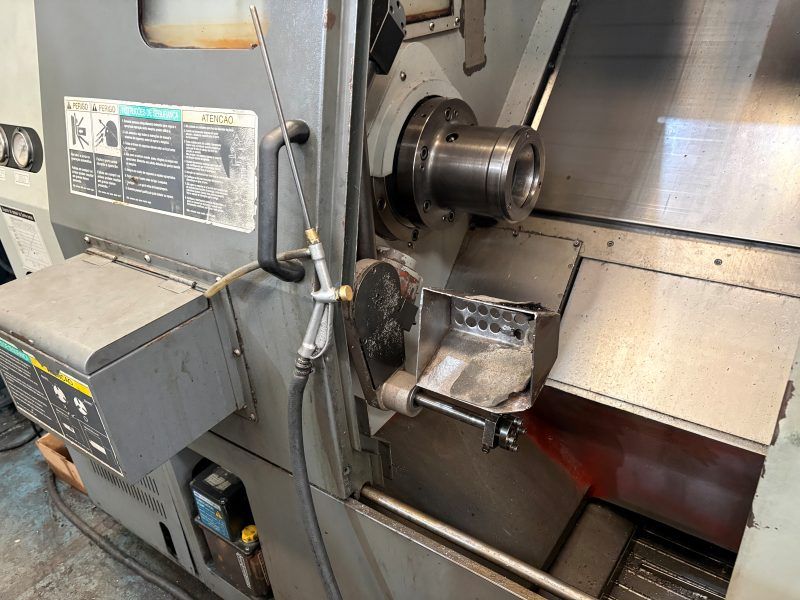 Torno CNC HYUNDAI-KIA SKT 21