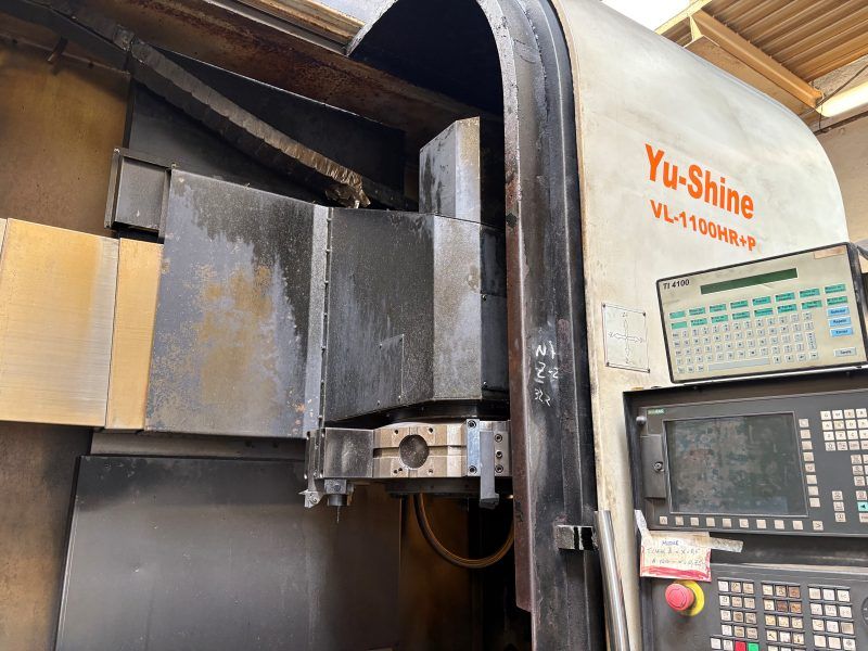 Torno Vertical CNC YU SHINE VL1100HRP
