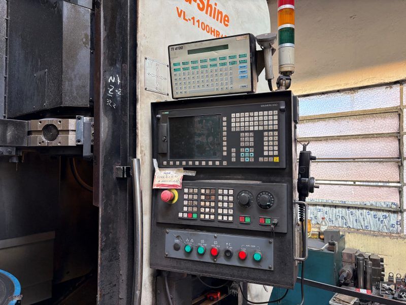 Torno Vertical CNC YU SHINE VL1100HRP
