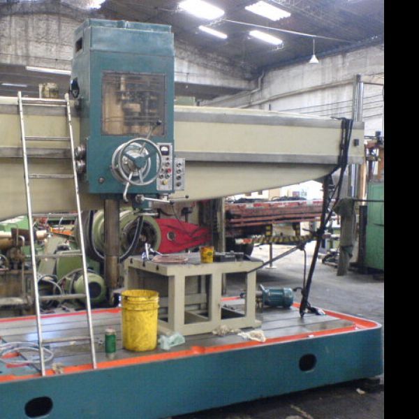 Furadeira Radial STANKOIMPORT 2M58